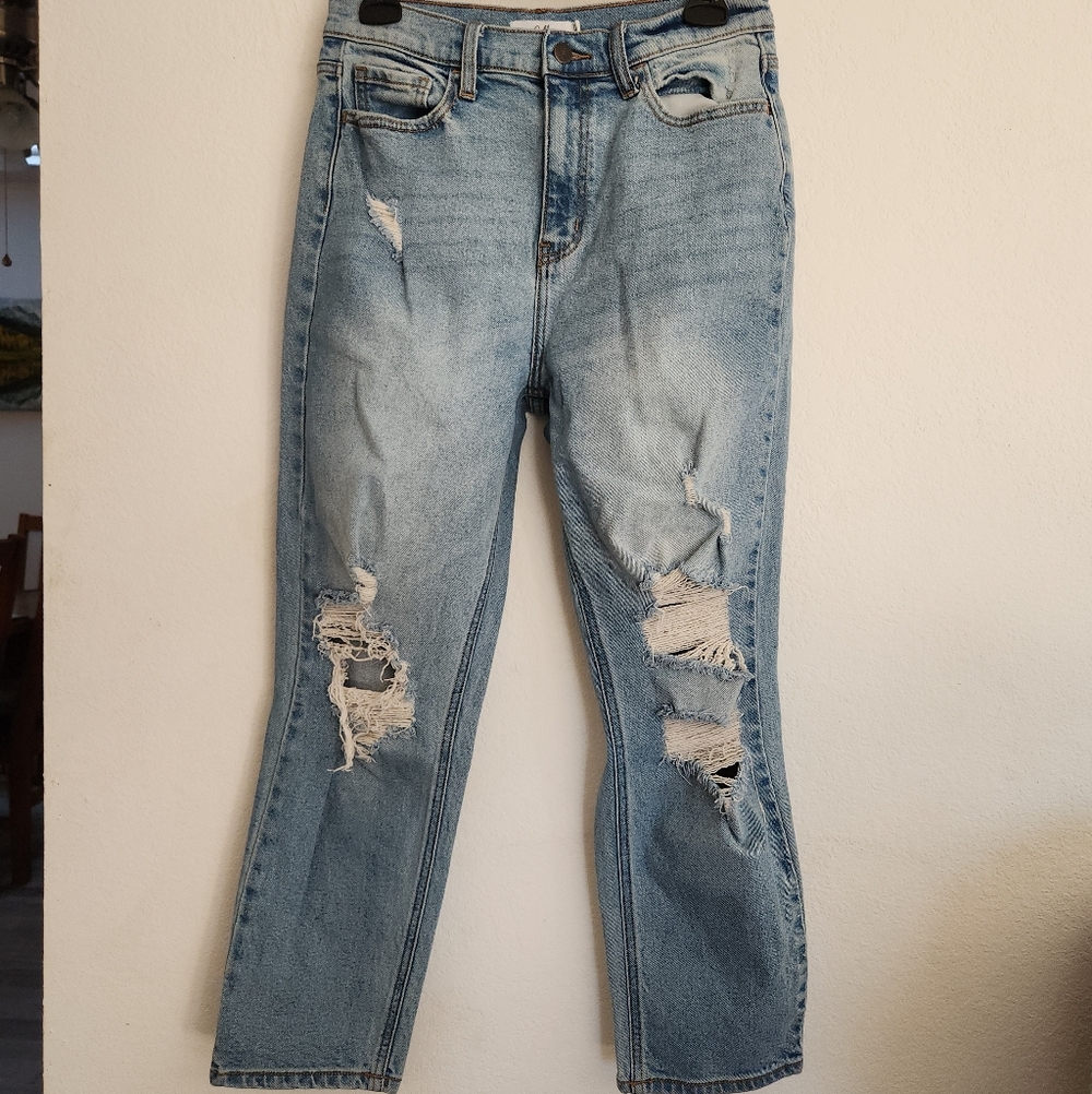 Cello Straight Leg Light Wash Blue Distressed Holes Cropped Ankle Jeans 7/28